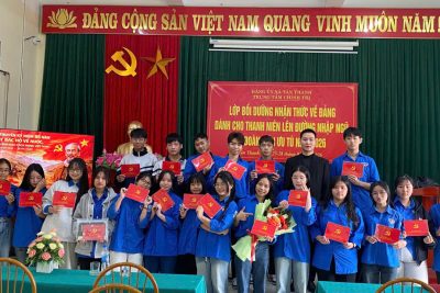 CHI BỘ TRƯỜNG THPT LÊ HOÀN: 21 ĐOÀN VIÊN ƯU TÚ HOÀN THÀNH LỚP BỒI DƯỠNG NHẬN THỨC VỀ ĐẢNG
